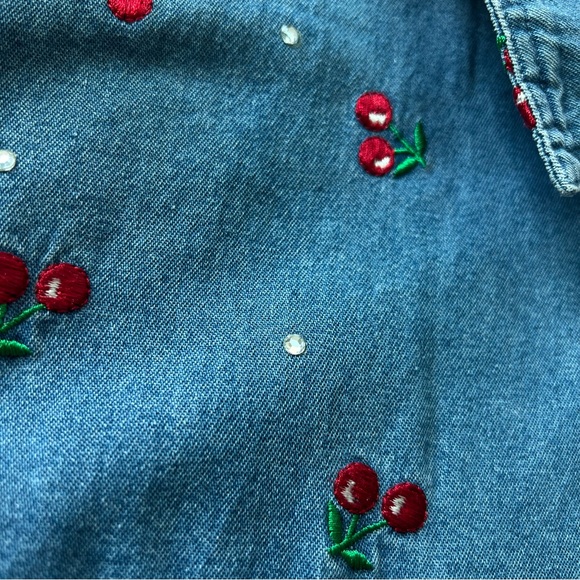 Vintage Cherry Embroidered Denim Jacket Shirt The Quacker Factory - Picture 6 of 13